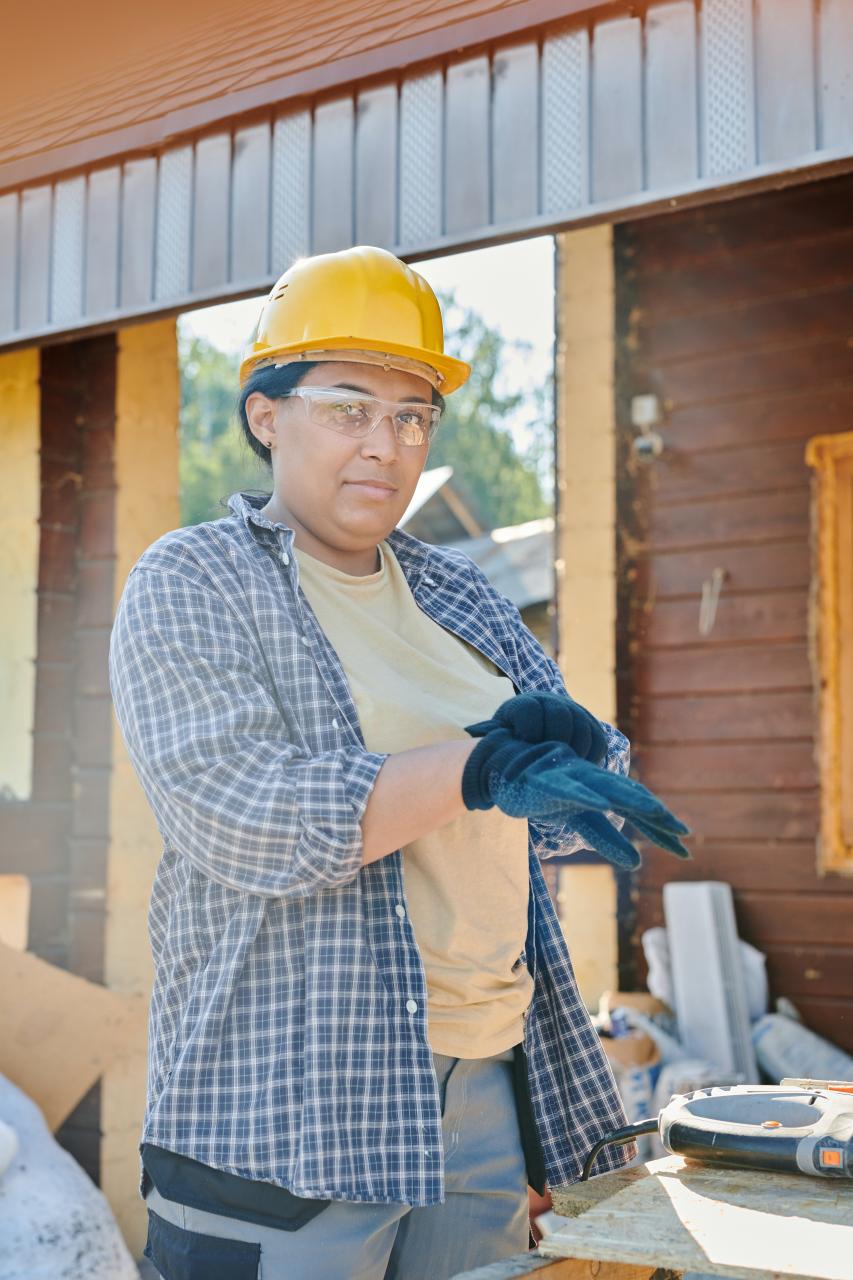 ¿Cuántas horas trabajan los obreros de la construcción en una semana? ¿Cuántas horas trabajan los obreros de la construcción en una semana?